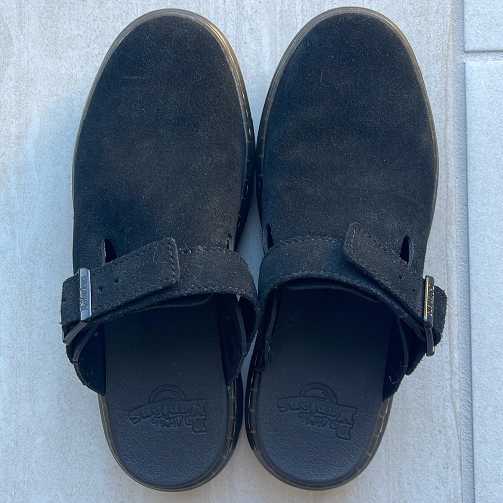 Dr. Martens Carlson Suede Leather Clogs Women's 8 Black Boho Slingback Mules.